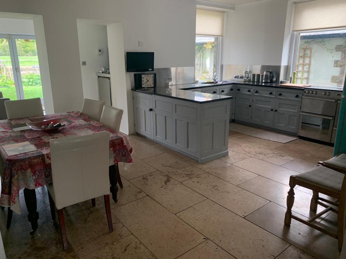 Вилла Spacious With Spectacular Views And Private Garden Бакстон Экстерьер фото