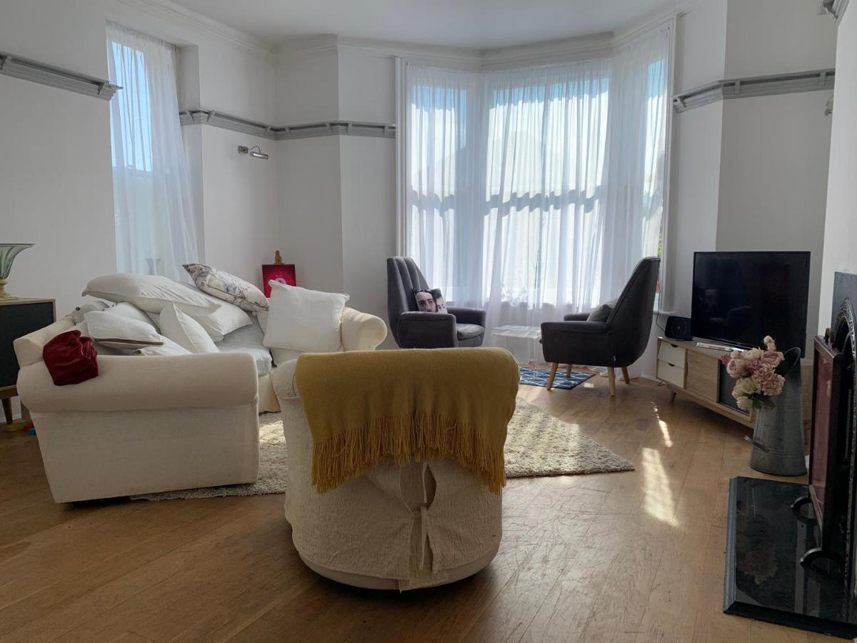 Вилла Spacious With Spectacular Views And Private Garden Бакстон Экстерьер фото